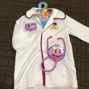 Doc McStuffins dress up. NWT